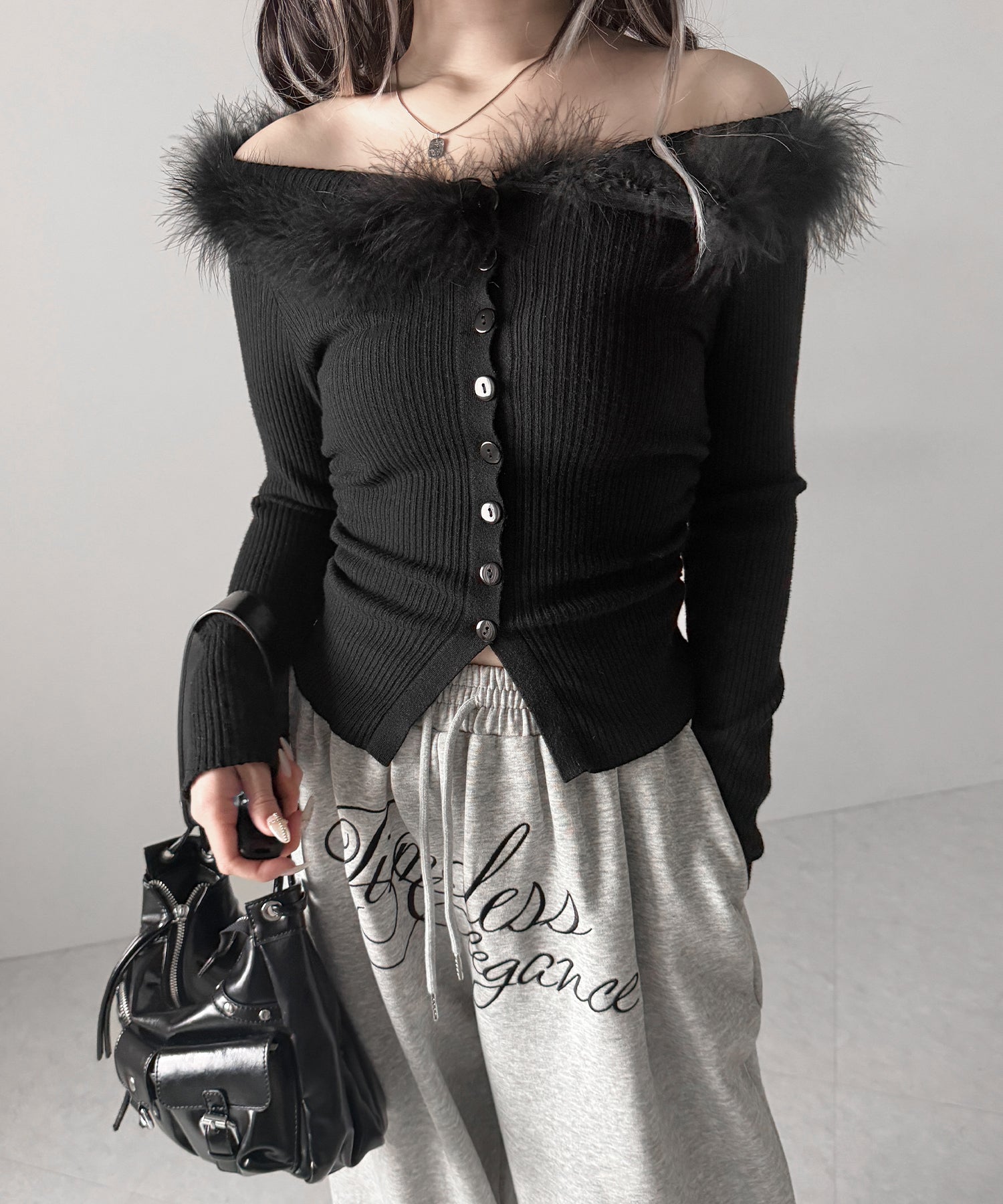 フェザーファー襟オフショルリブニットトップス ／feather fur collar off shoulder rib knit tops