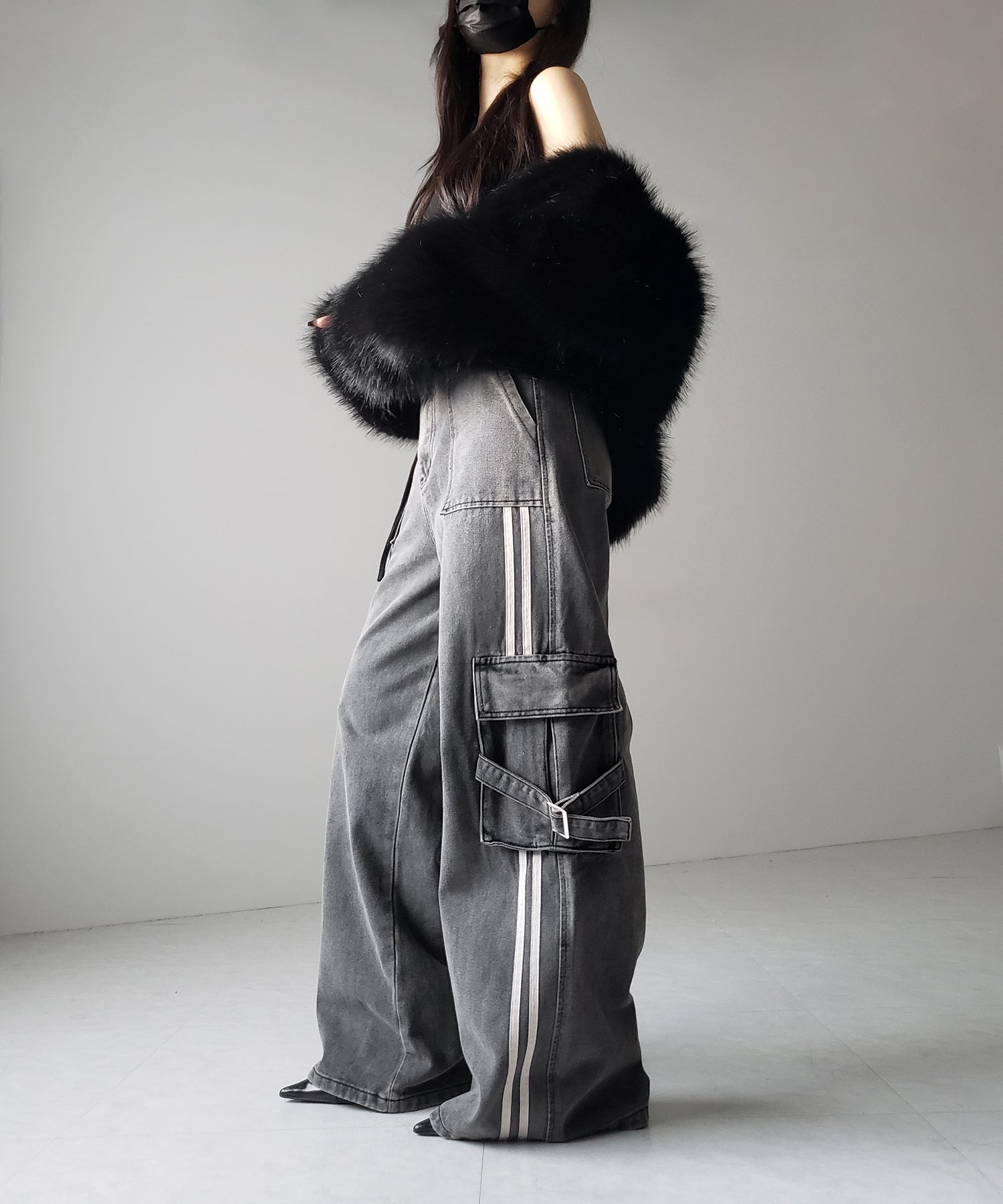 【 ２color ／ ４size 】サイドラインストレートカーゴデニムパンツ ／ sideline straight cargo denim pants