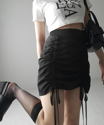 【 インパン裏地付 ／ セルフカット調節可能 】 ストラップダブルリボンシャーリングミニスカート ／ strap double ribbon shirring mini skirt