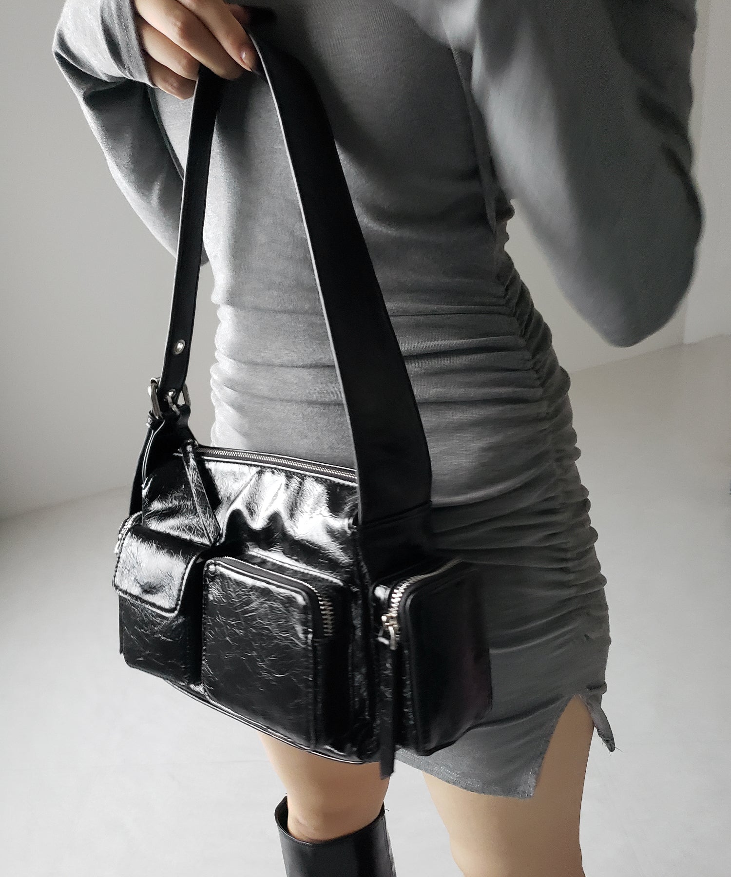 【 ３color 】４アウトポケットヴィンテージスクエアショルダーバッグ ／ 4 outpocket vintage square shoulder bag