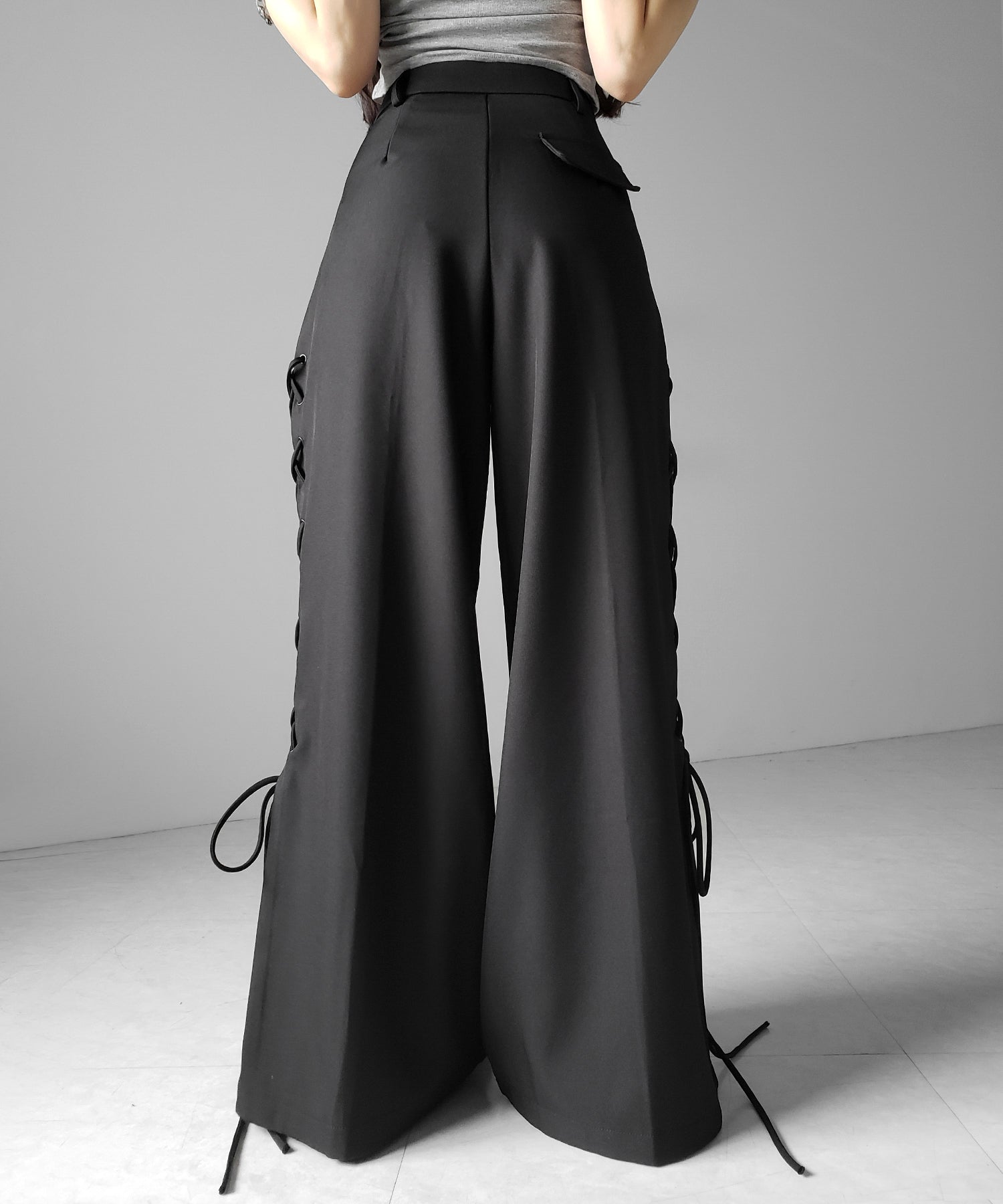 レースアップダブルタックワイドスラックス ／ laceup double tack wide slacks