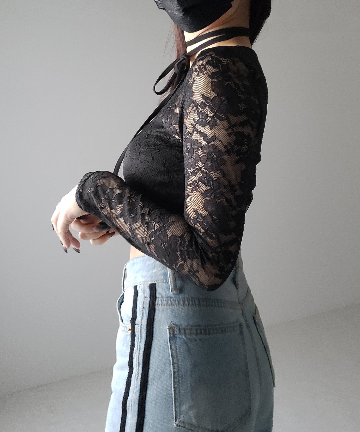 【 ２color 】ストラップリボンショートレーストップス ／ strap ribbon short lace tops