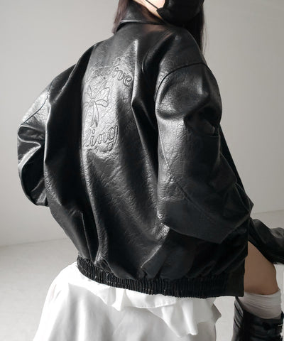 【 ２color 】バックリボン刺繍ヴィンテージライクフェイクレザーブルゾン ／ back ribbon vintage like fake leather blouson