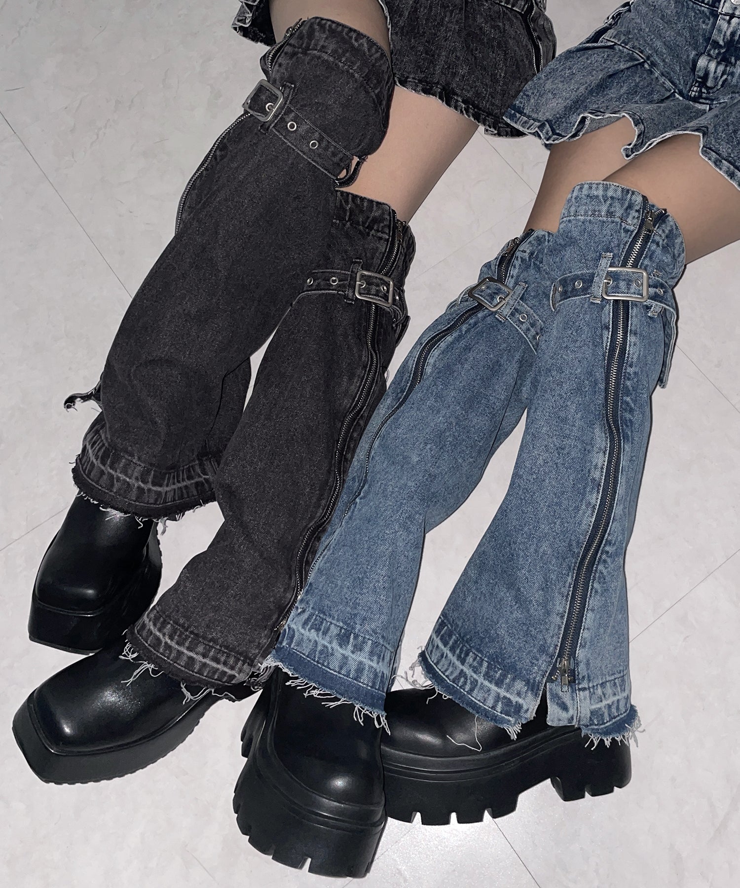 【 ２color 】ベルテッドサイドジップデニムレッグカバー ／ Belted side zip denim leg cover
