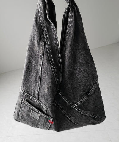 【 ２color 】リメイクウォッシュトライアングルデニムショルダーバッグ ／ remade wash triangle denim shoulder bag