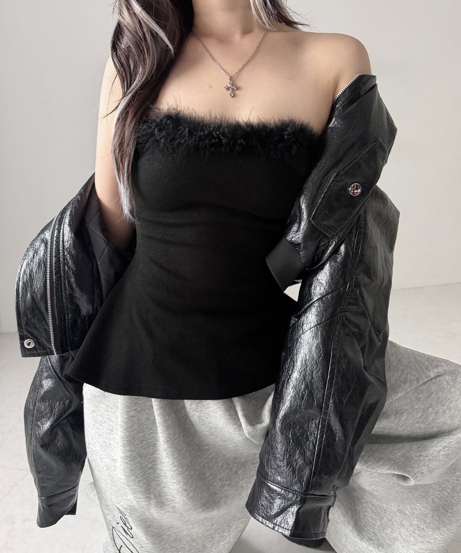 フェイクファーペプラムベアトップス / fake fur peplum bare tops