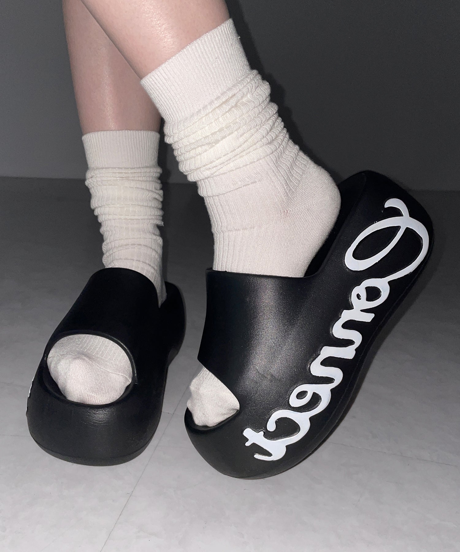 レタリングロゴ厚底スライドサンダル ／ lettering logo platform slide sandals