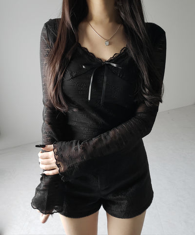フロントリボンレイヤードレーストップス ／ front ribbon layered lace tops