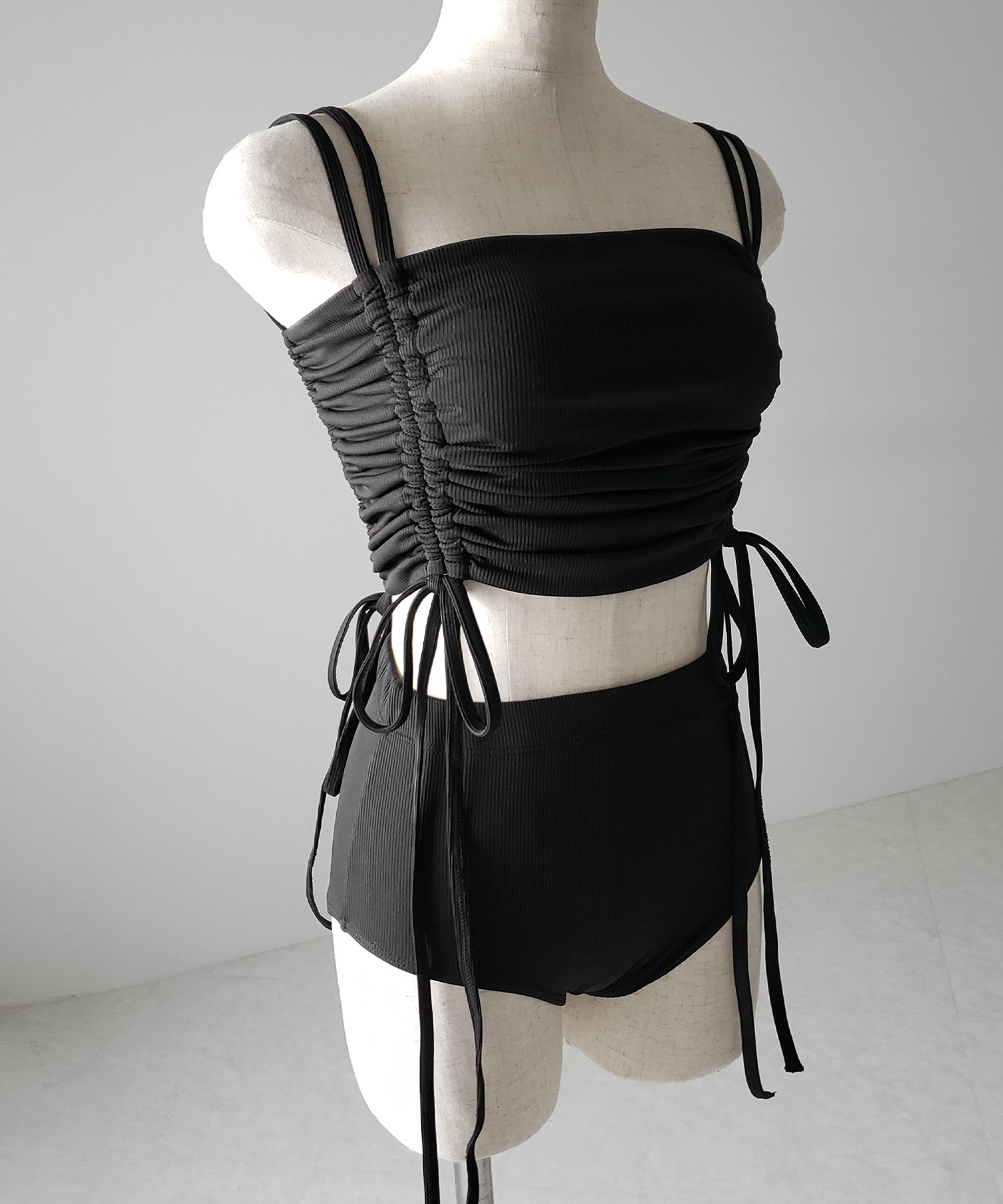 【 レディース水着／２点セット 】２WAY クロスストラップシャーリングリボンセパレートビキニ ／ cross strap shirring ribbon separate bikini