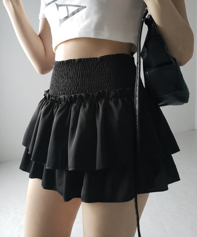 【 ３color ／ ３size 】２段フリルシャーリングミニスカパン ／ double frill shirring mini skirt pants