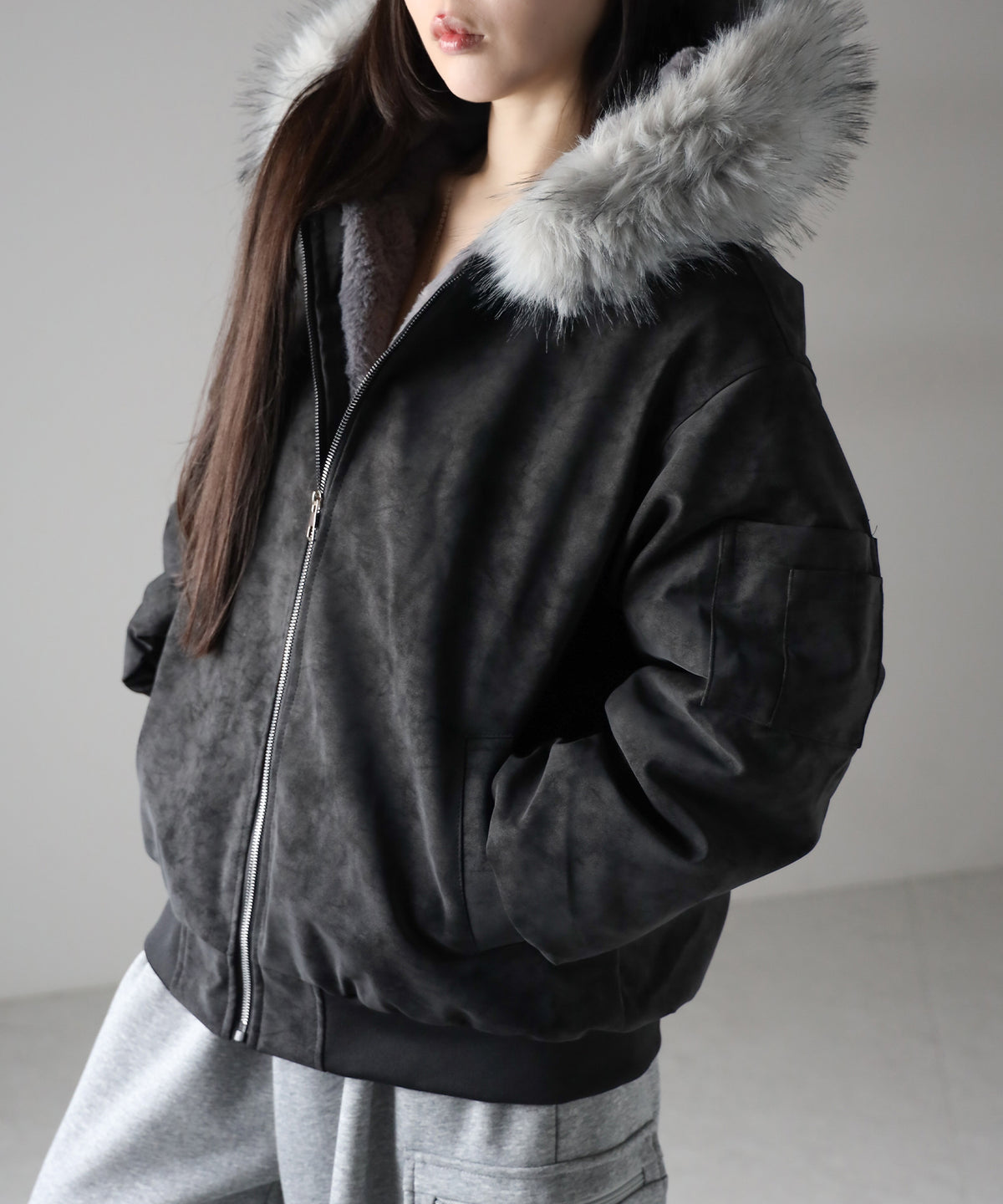 ファーフードヴィンテージフェイクレザーオーバーブルゾン ／ fur hooded vintage fake leather over blouson