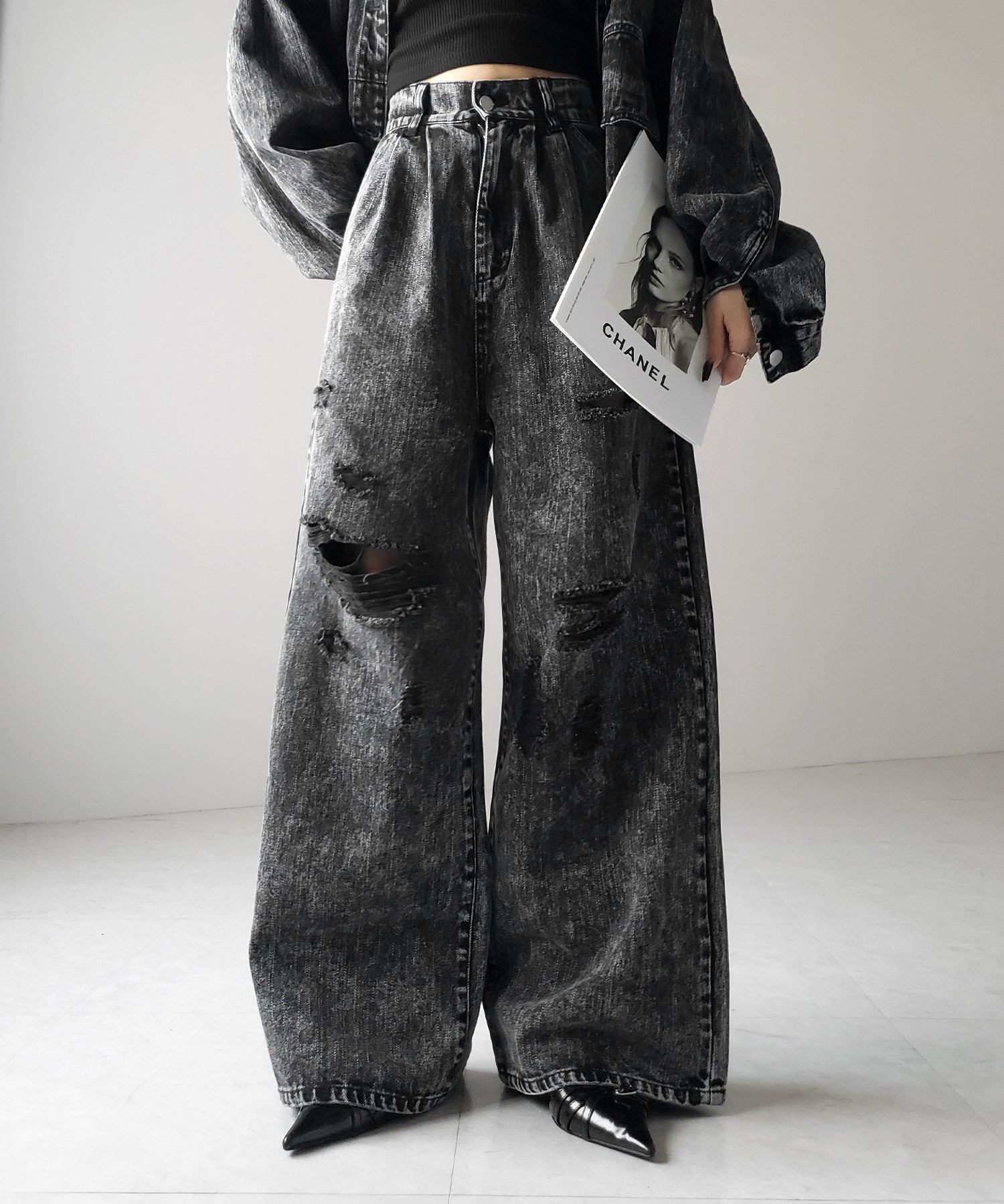 【 デニムセットアップ着用可能 】ヴィンテージケミカルブリーチタックダメージワイドデニム ／ vintage chemical bleach tuck damage wide denim