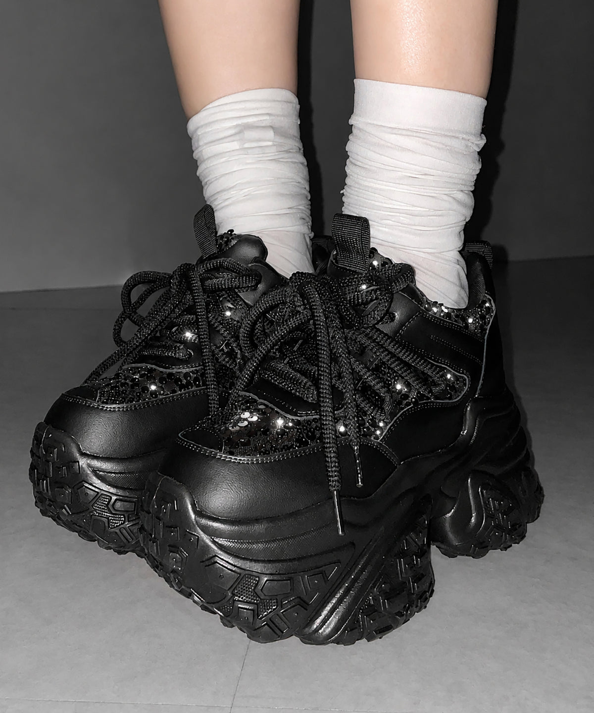 【 +10.5cm盛れ 】スパンコールレースアップ厚底スニーカー ／ +10.5cm spangle lace-up platform sneakers