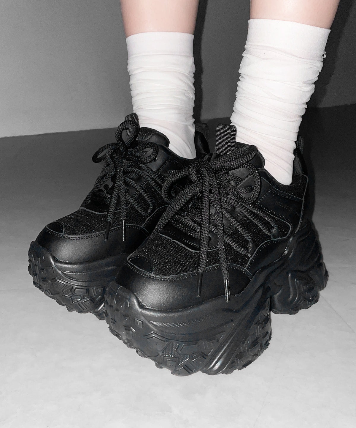 【 +10.5cm盛れ 】レースアップ厚底スニーカー ／ +10.5cm lace-up platform sneakers