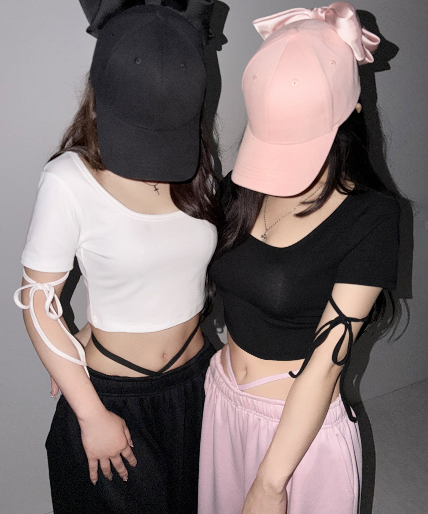 【先行販売】リボンスクエアネックタイトＴシャツ