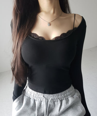 【 カップ付き 】裏起毛レースレイヤードぴちカットソートップス ／ urakimo square neck pichi cutsew tops