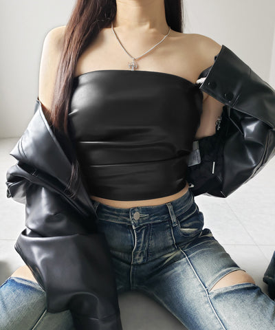 【 ２color 】サイドタックフェイクレザーショートベアトップ ／ side tuck fake leather short bare tops