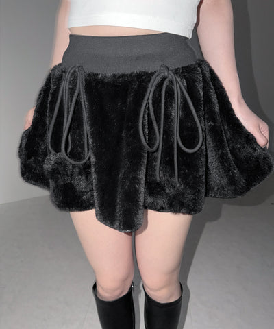 【 インパン裏地付き 】ポンポン付ファーフレアミニスカート ／ ponpon fur flare mini skirt