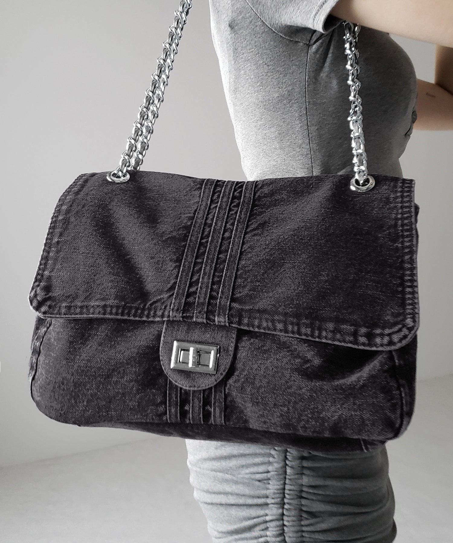 【 ２color 】センターラインウォッシュデニムショルダーバッグ ／ centerline washed denim shoulder bag
