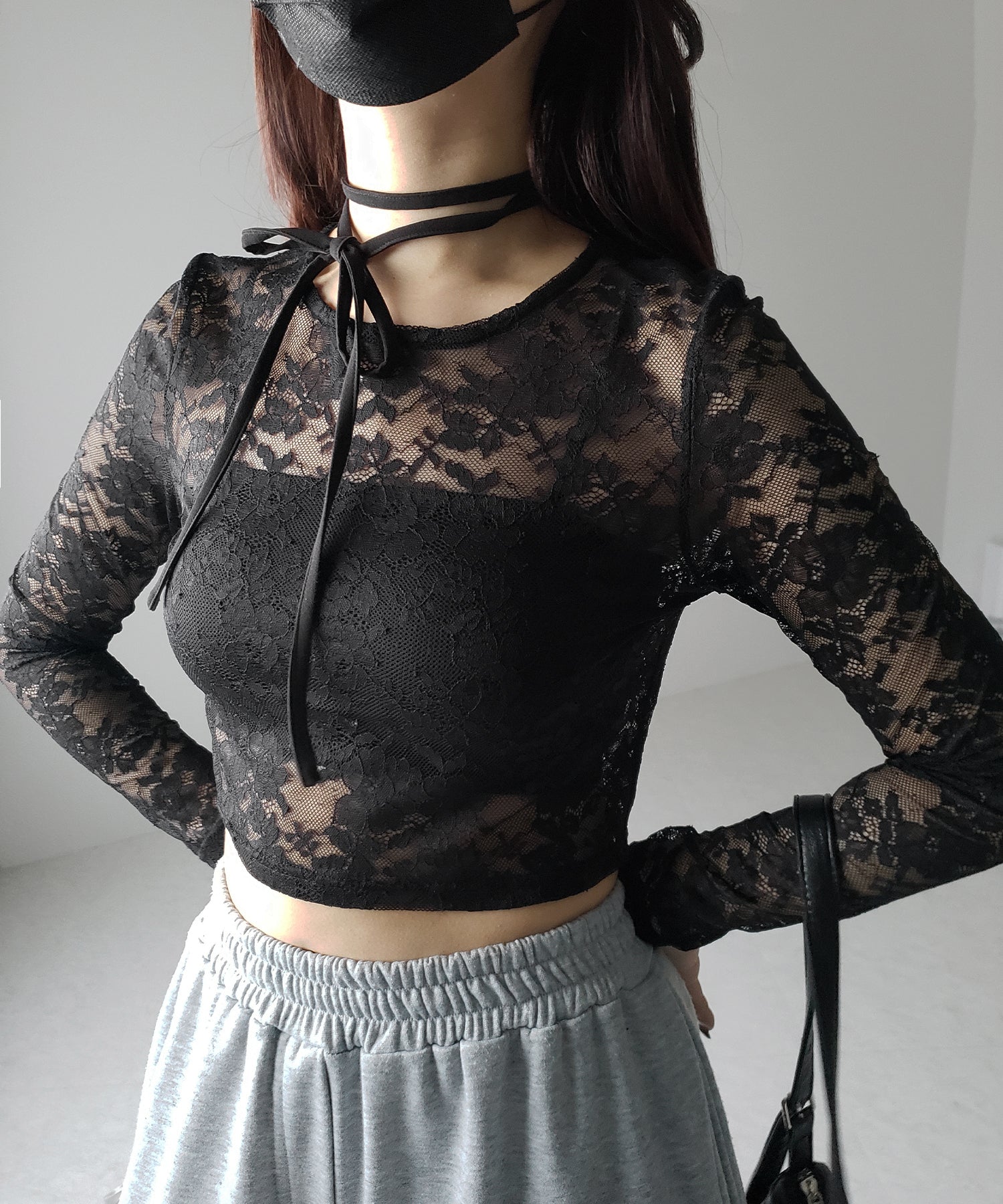 【 ２color 】ストラップリボンショートレーストップス ／ strap ribbon short lace tops