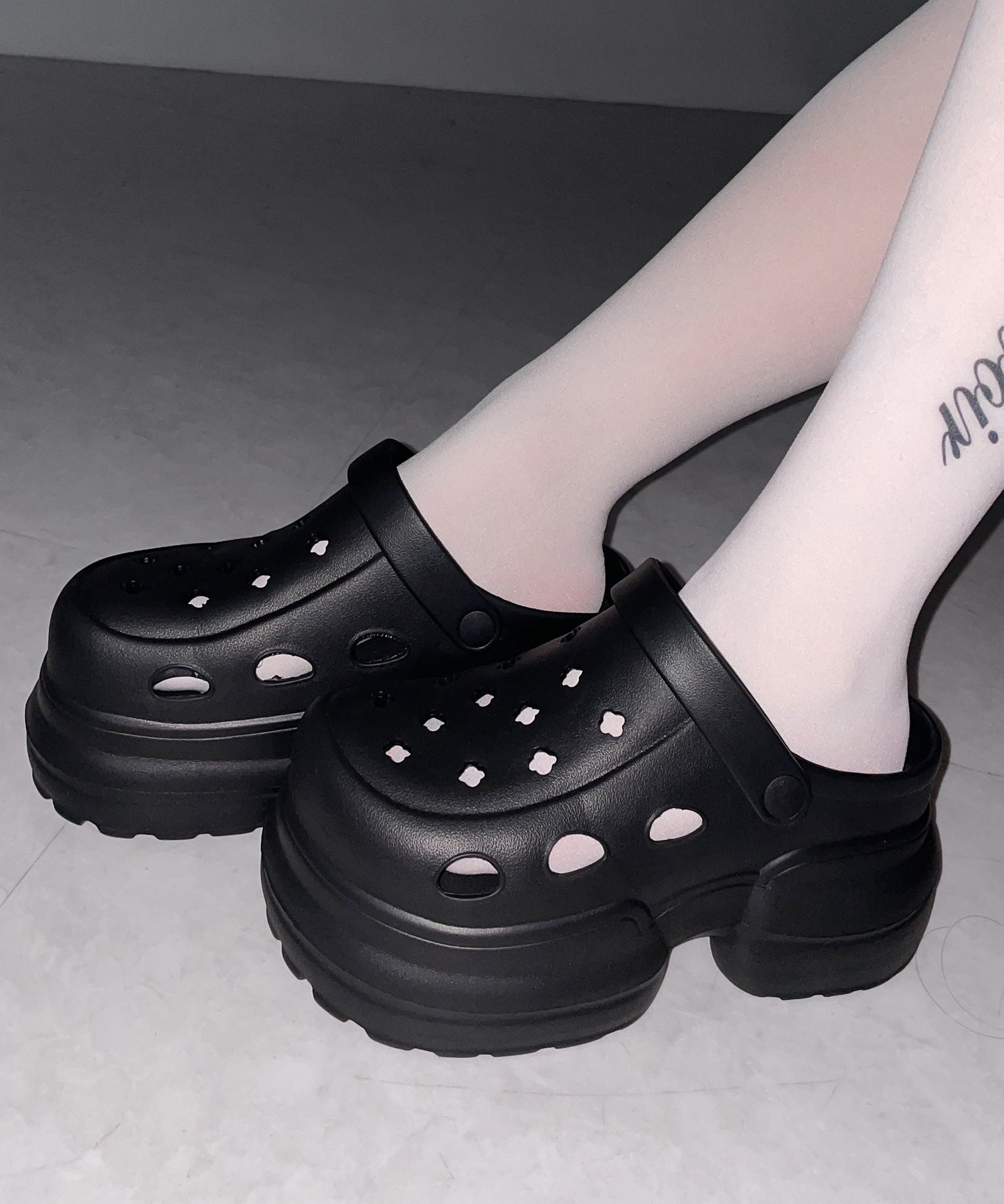 厚底クロッグサンダル ／ Platform clog sandals