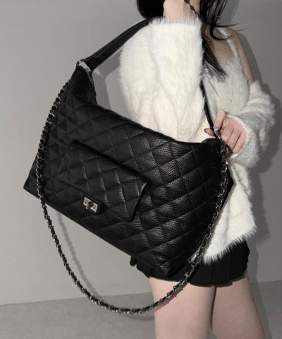 【 ショルダーストラップ付き２WAY 】キルティングスクエアトートショルダーバッグ / quilted square tote shoulder bag