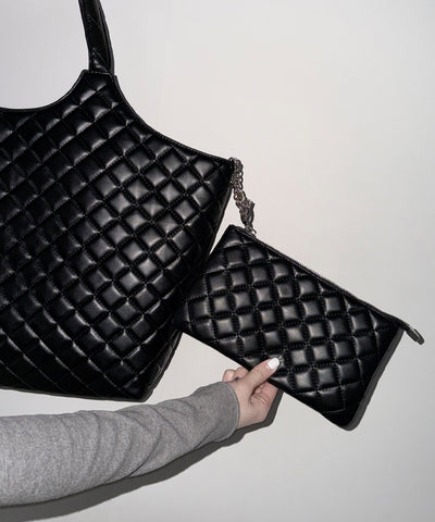 【 A4収納可 】フェイクレザーキルティングトートバッグ ／ fake leather quilted tote bag
