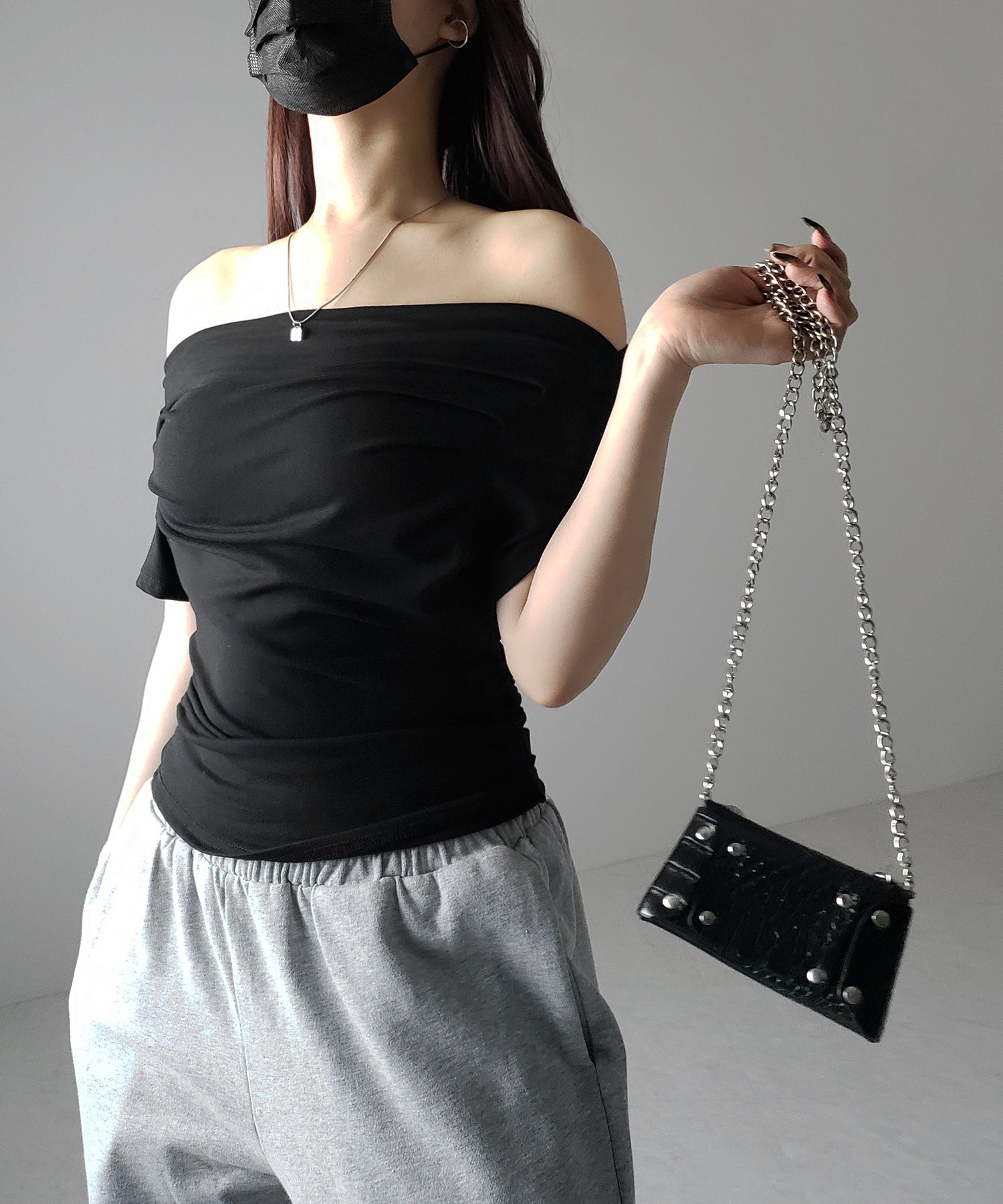 【 ３color 】半袖タックデザインドレープオフショルダートップス