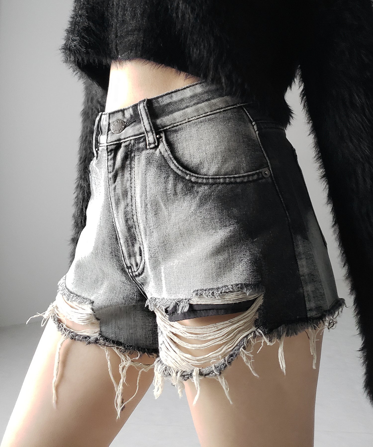 【 ２color 】クラッシュダメージブリーチデニムショートパンツ ／ crush damaged bleach denim short pants