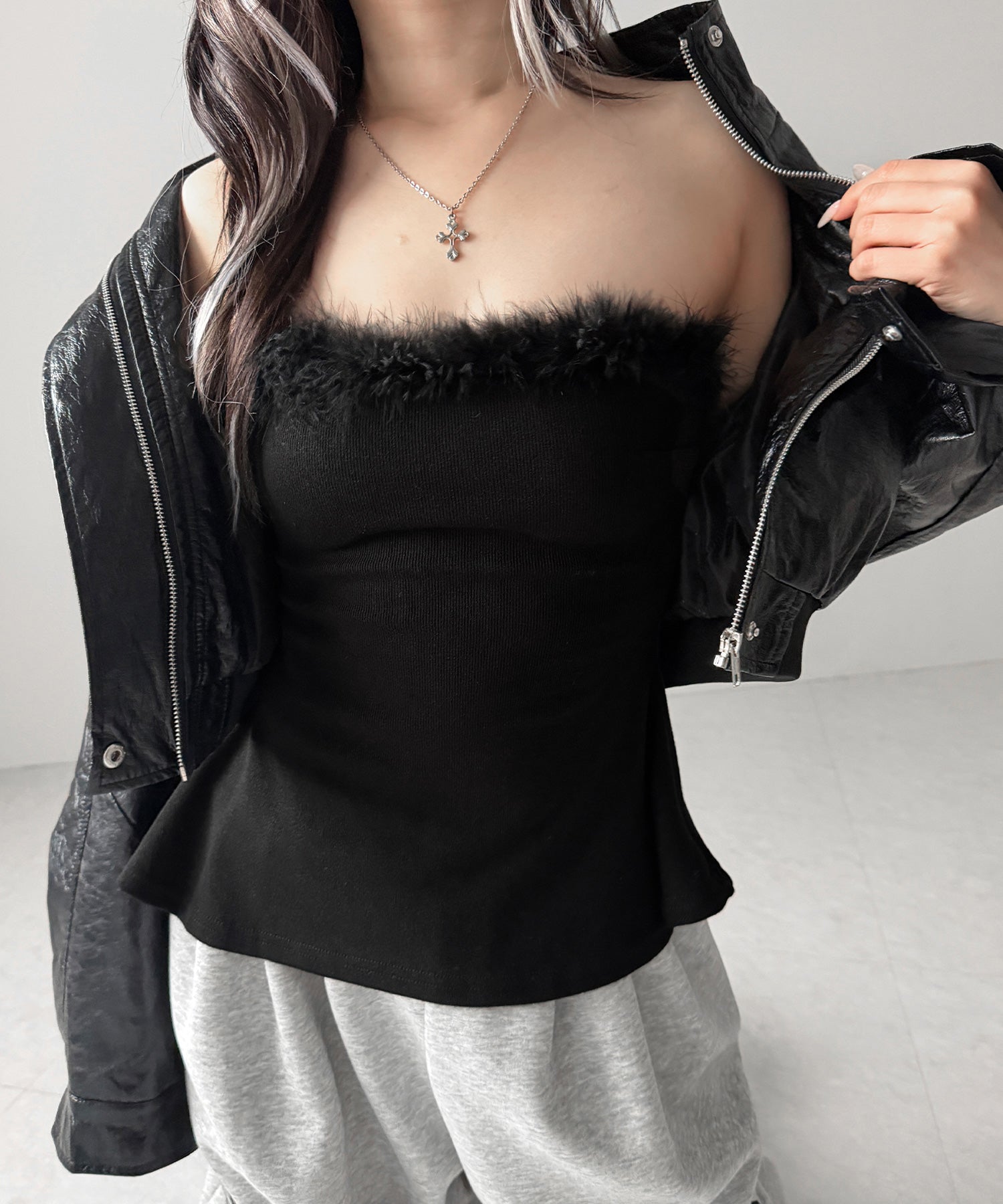 フェイクファーペプラムベアトップス / fake fur peplum bare tops