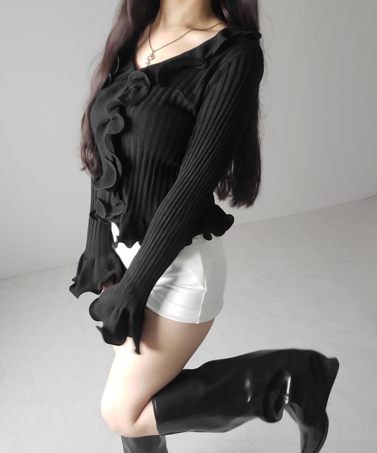 シアーフリル長袖リブニットカーディガン ／ sheer frill long-sleeve ribbed knit cardigan
