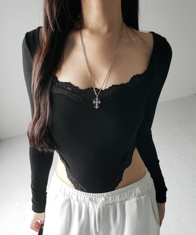 【 ２color 】カットアウトレースポイントボディスーツトップス ／cutout lace point bodysuit tops