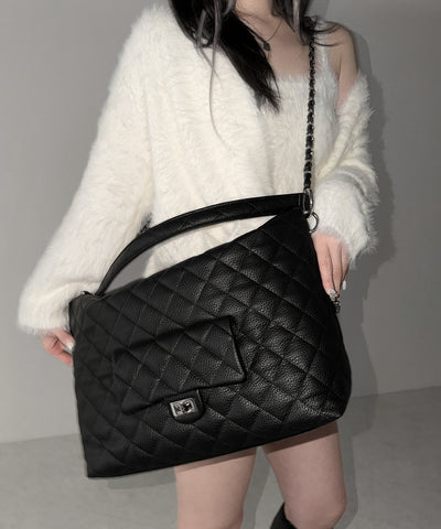 【 ショルダーストラップ付き２WAY 】キルティングスクエアトートショルダーバッグ / quilted square tote shoulder bag