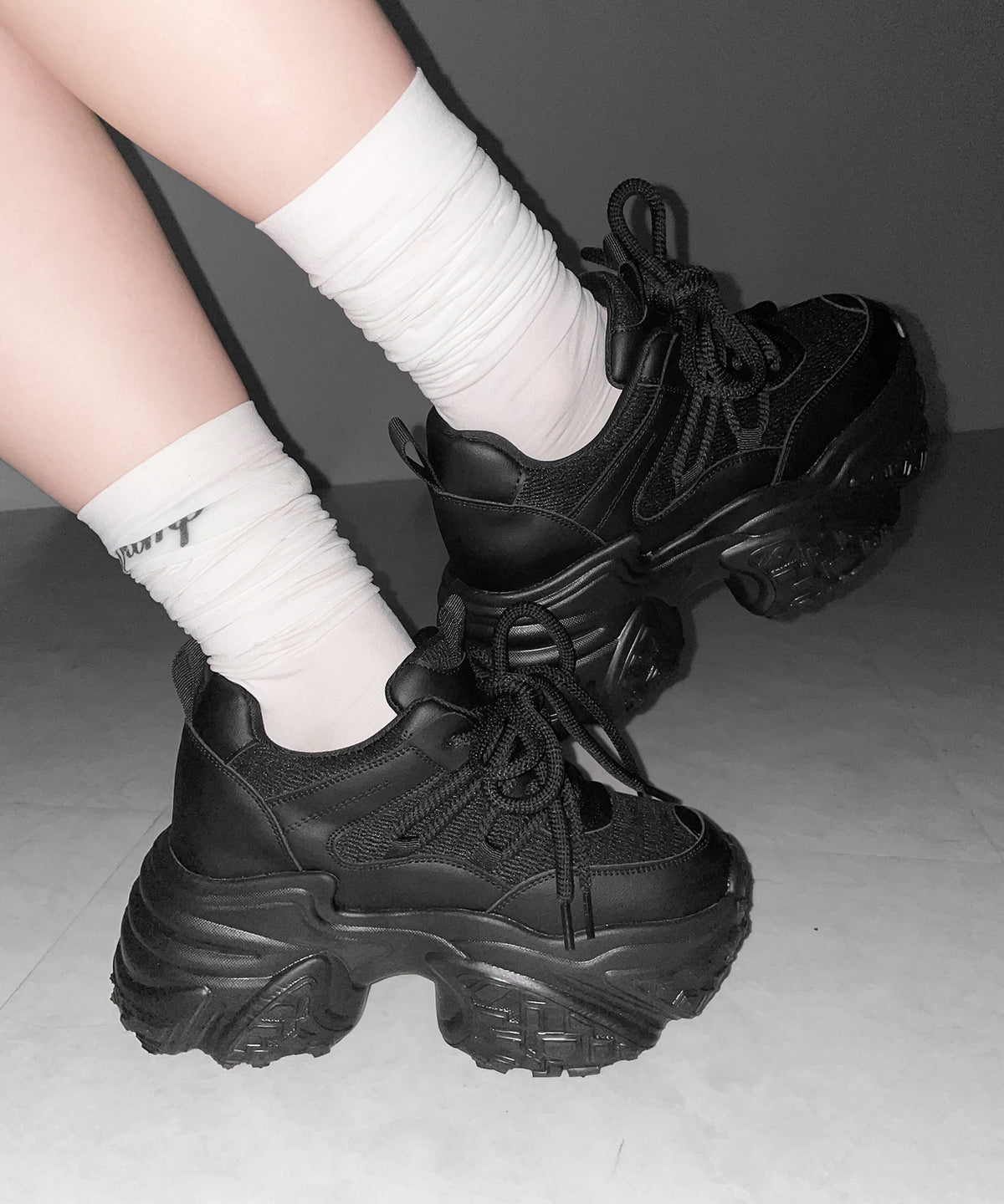 【 +10.5cm盛れ 】レースアップ厚底スニーカー ／ +10.5cm lace-up platform sneakers