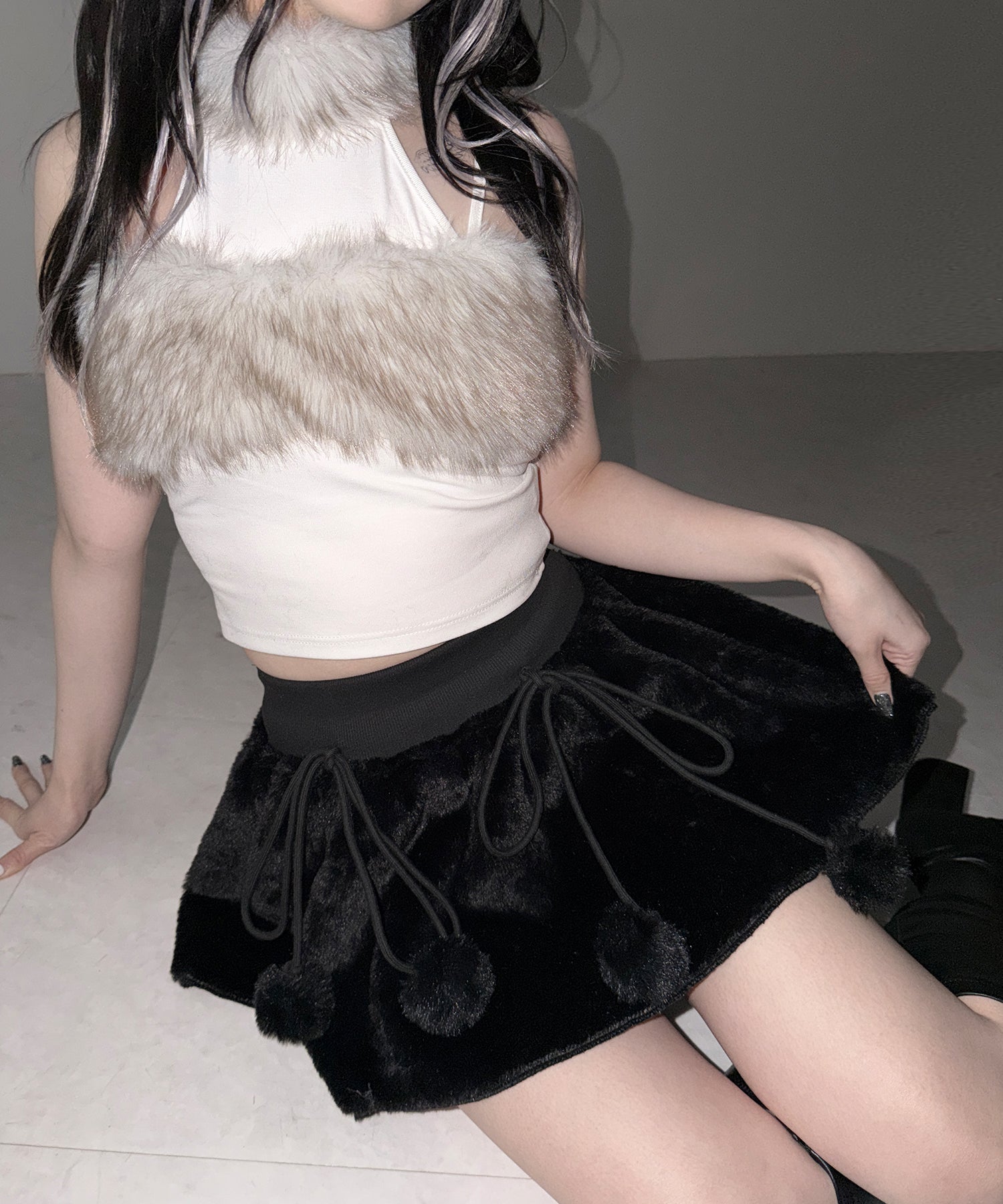 【 インパン裏地付き 】ポンポン付ファーフレアミニスカート ／ ponpon fur flare mini skirt