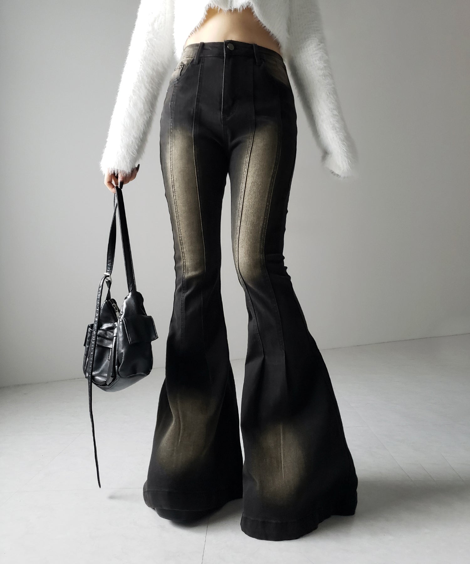 【４size 】ヴィンテージライクストレッチブラックフレアデニム ／ vintage like stretch black flare denim