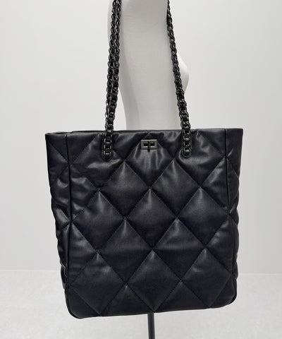 【 A4収納可 】キルティングスクエアチェーンバッグ/ quilted square chain bag