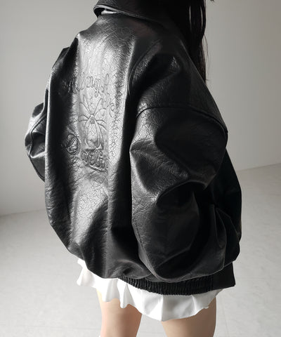 【 ２color 】バックリボン刺繍ヴィンテージライクフェイクレザーブルゾン ／ back ribbon vintage like fake leather blouson