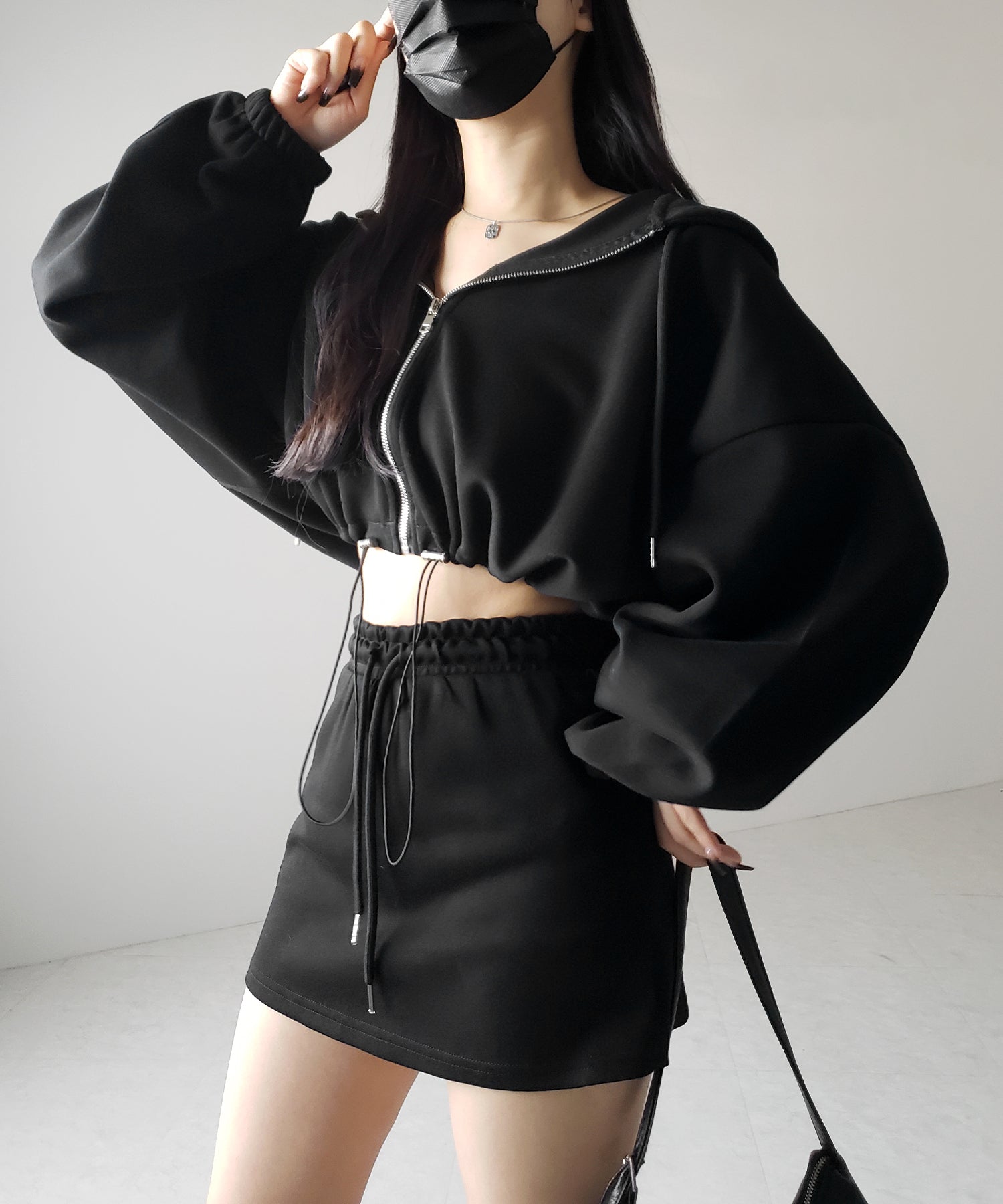 NieR チュール付きMINI SKIRT BLACK SHIRT セットアップ NieR チュール付きMINI SKIRT BLACK SHIRT セットアップ