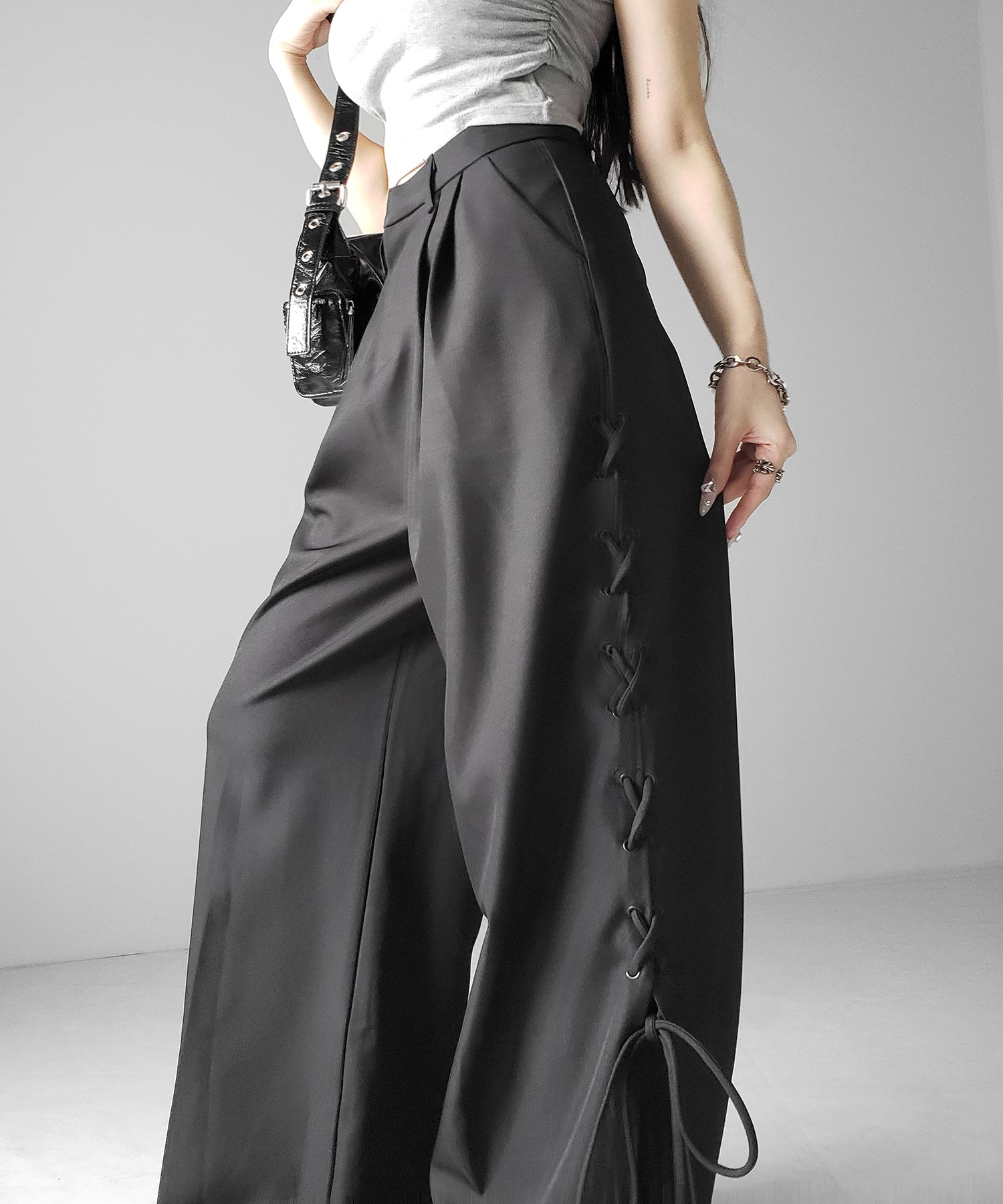レースアップダブルタックワイドスラックス ／ laceup double tack wide slacks