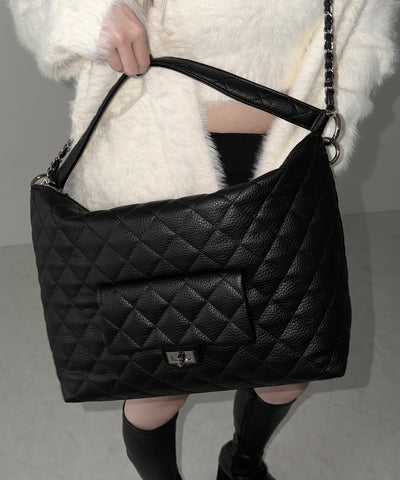 【 ショルダーストラップ付き２WAY 】キルティングスクエアトートショルダーバッグ / quilted square tote shoulder bag