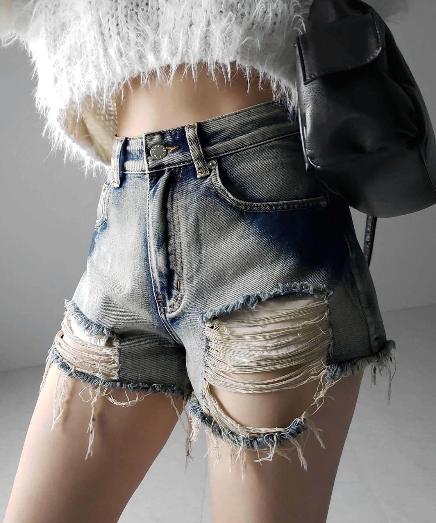 【 ２color 】クラッシュダメージブリーチデニムショートパンツ ／ crush damaged bleach denim short pants