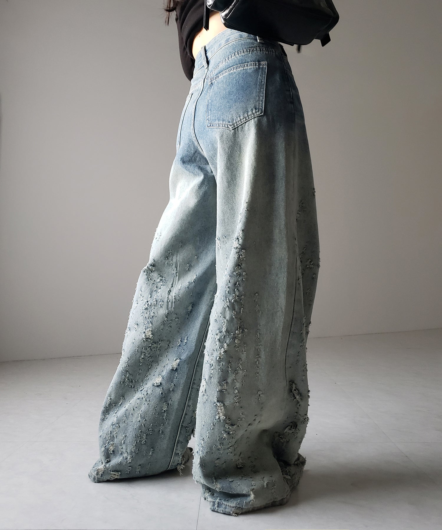【 ２color ／ ４size 】グラデーションクラッシュダメージワイドデニムパンツ ／ gradation crash damage wide denim pants