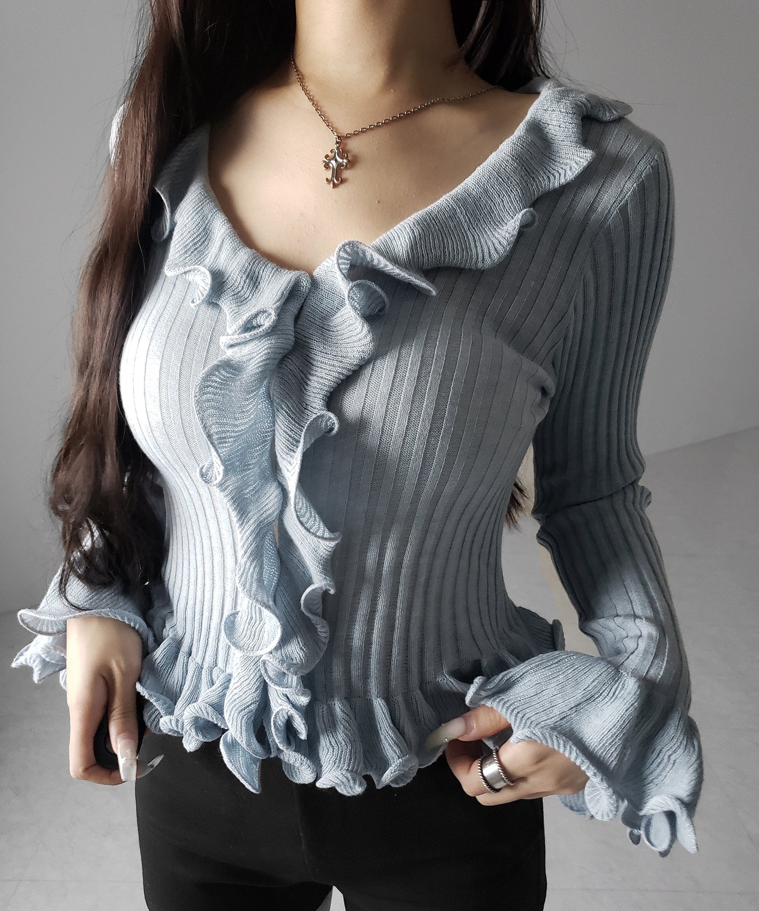 シアーフリル長袖リブニットカーディガン ／ sheer frill long-sleeve ribbed knit cardigan