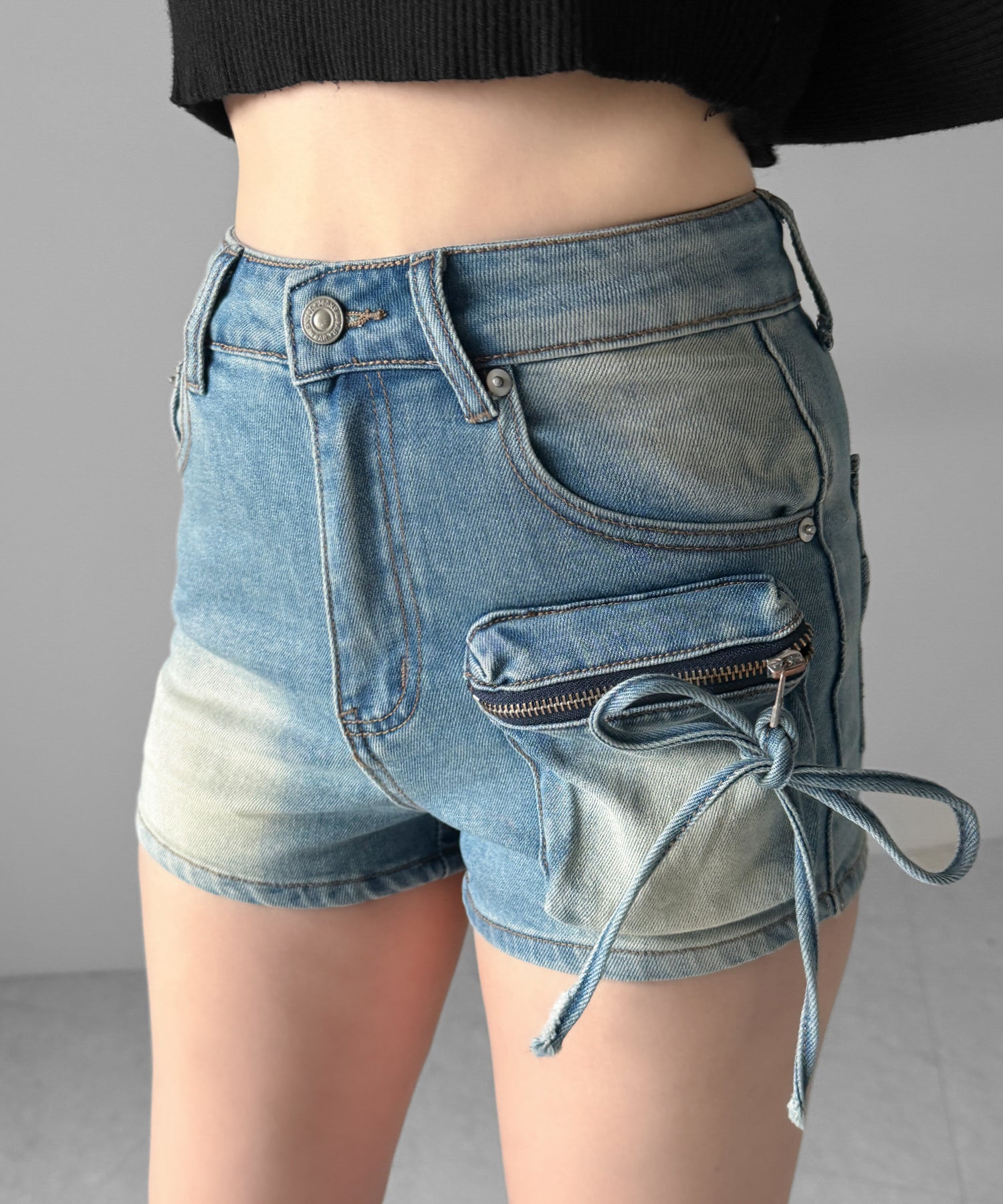 リボンストリングカーゴポケットデニムショートパンツ／ribbon string cargo pocket denim short pants