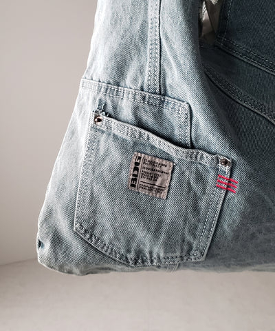 【 ２color 】リメイクウォッシュトライアングルデニムショルダーバッグ ／ remade wash triangle denim shoulder bag