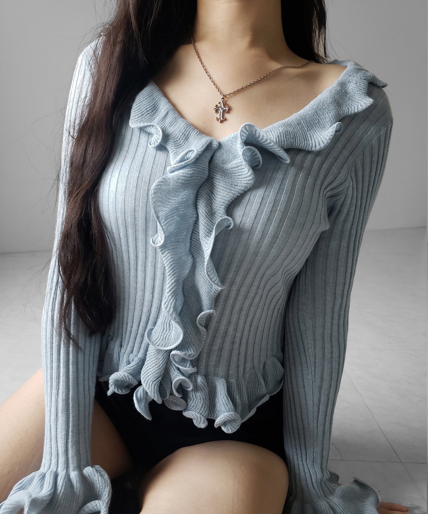 シアーフリル長袖リブニットカーディガン ／ sheer frill long-sleeve ribbed knit cardigan