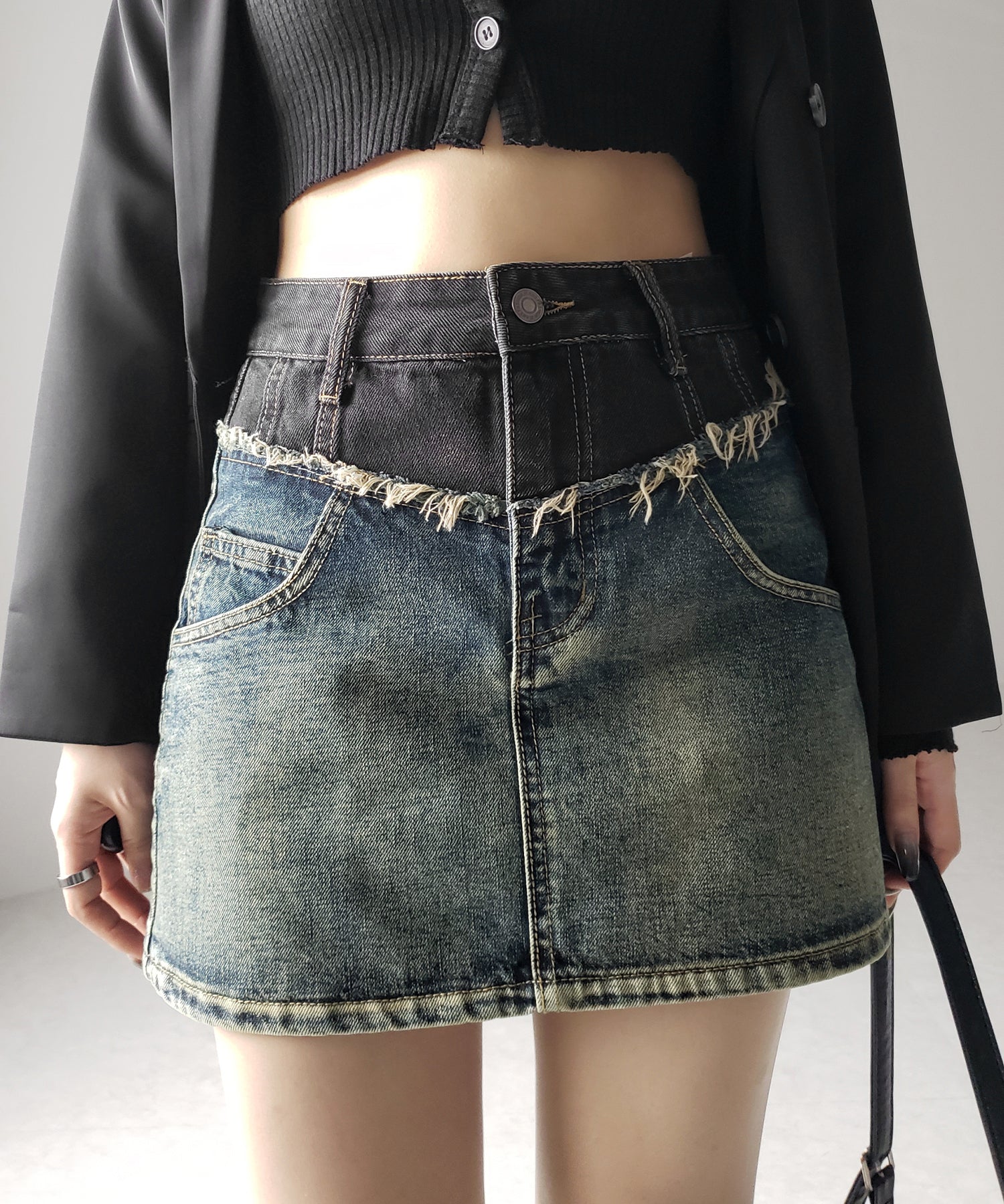 【 ３size ／ ２color 】ダメージドッキングヴィンテージデニムミニスカート ／damage docking vintage denim mini skirt