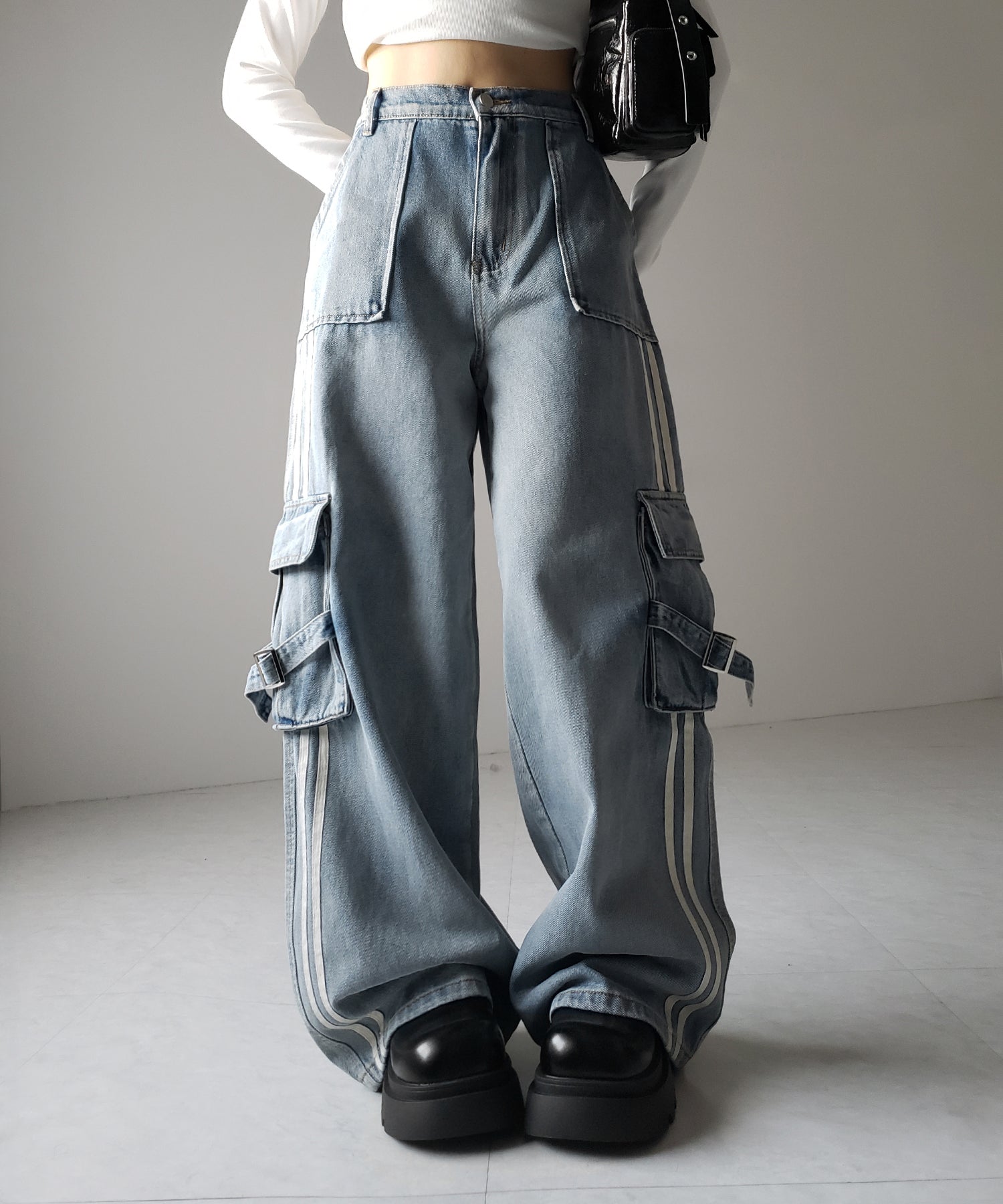 【 ２color ／ ４size 】サイドラインストレートカーゴデニムパンツ ／ sideline straight cargo denim pants