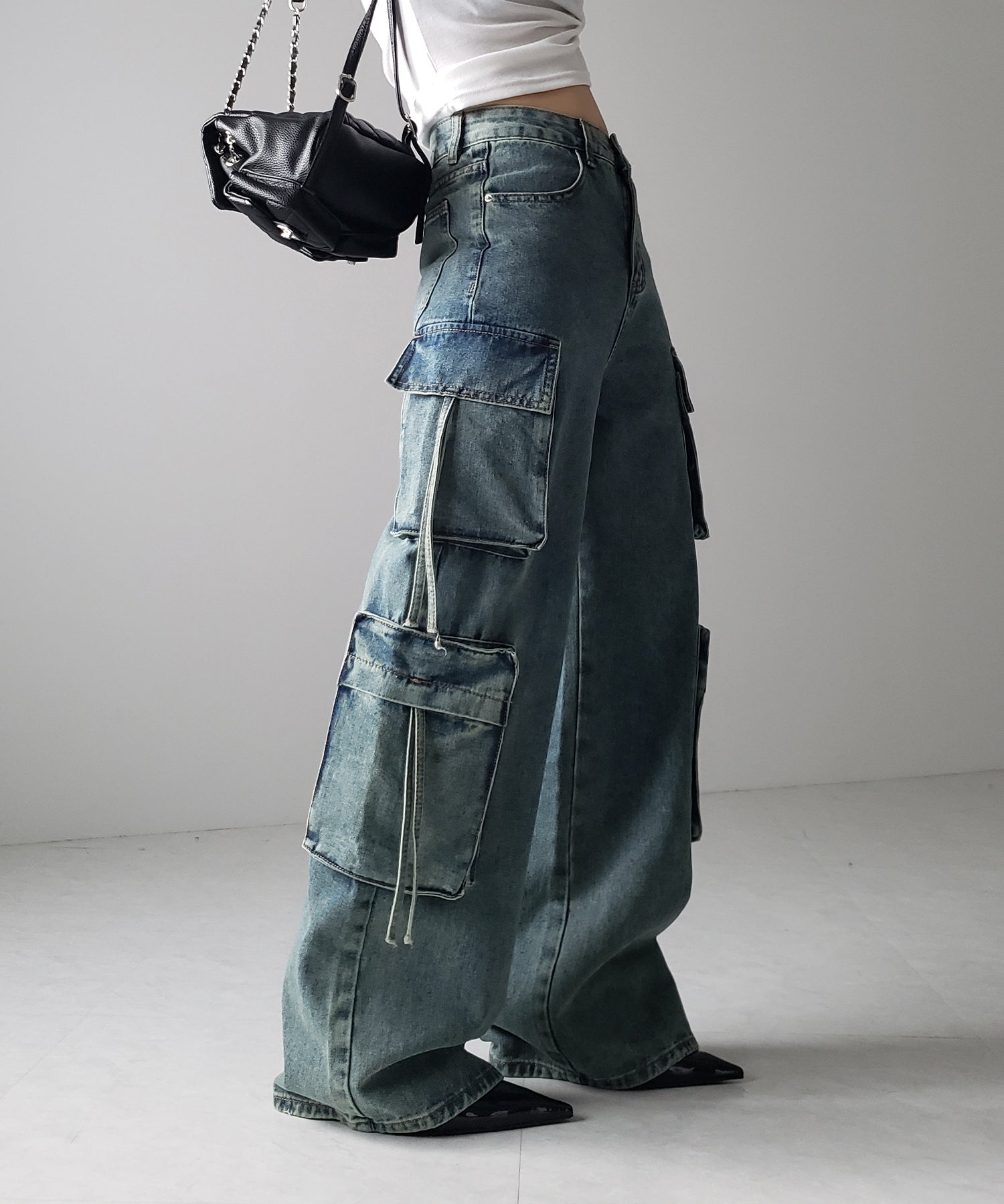 ４ポケットストラップヴィンテージルーズカーゴデニム ／ 4 pocket strap vintage loose cargo denim